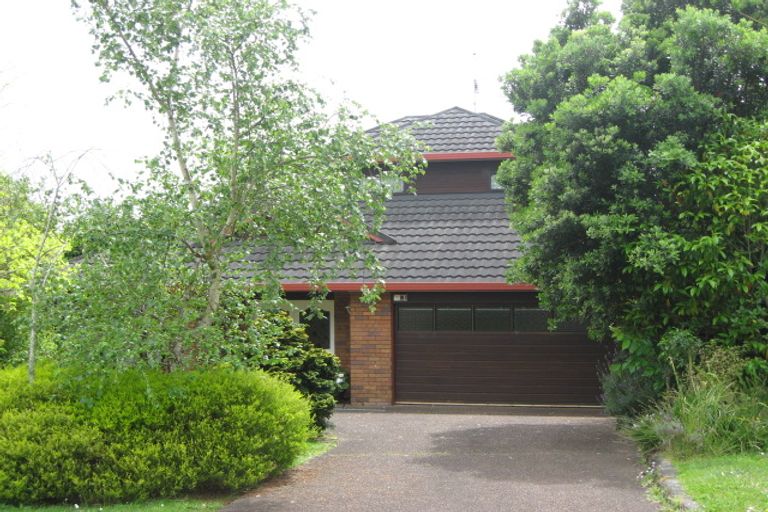 Photo of property in 3 Hurdlow Place, Manly, Whangaparaoa, 0930