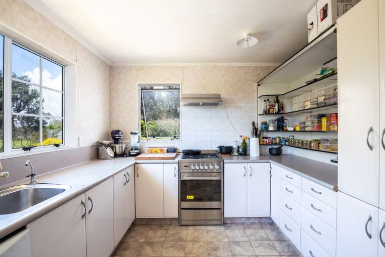 Photo of property in 129 Raleigh Street, Brixton, Waitara, 4382