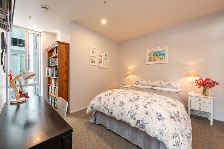 Photo of property in Trinity Apartments, 402/19 College Street, Te Aro, Wellington, 6011