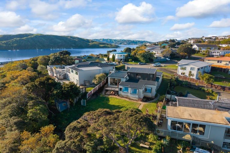 Photo of property in 7 Ayr Place, Papakowhai, Porirua, 5024