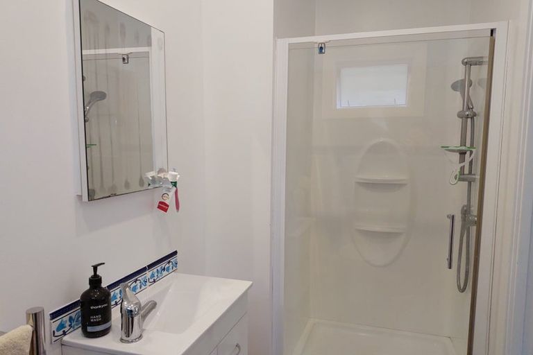 Photo of property in 63 Friend Street, Karori, Wellington, 6012