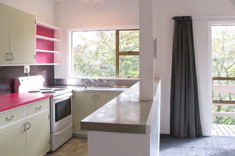 Photo of property in 40a Moana Road, Kelburn, Wellington, 6012