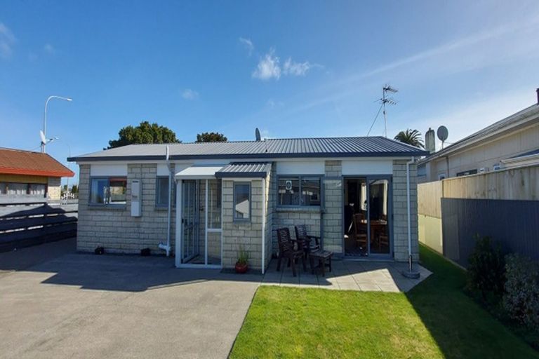 Photo of property in 212 Waihi Road, Hawera, 4610