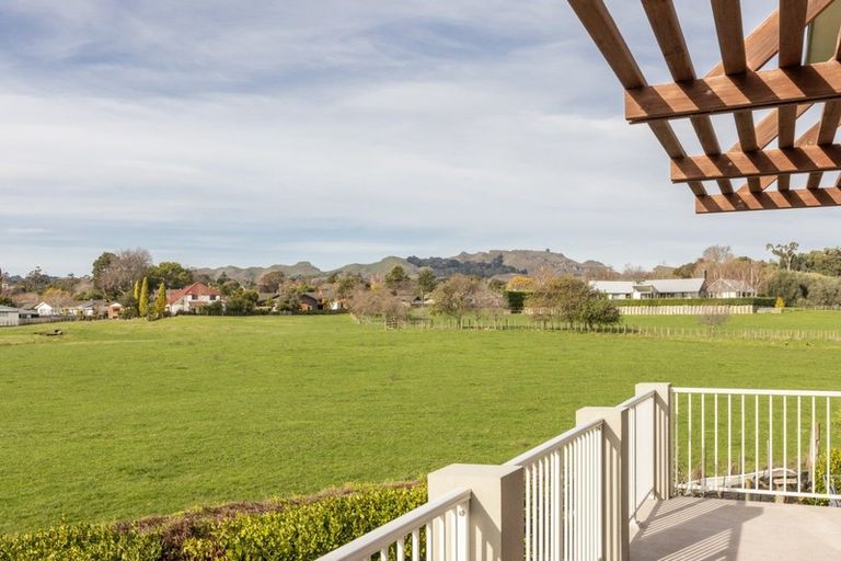 Photo of property in Stapleford Park, 153a Middle Road, Havelock North, 4130