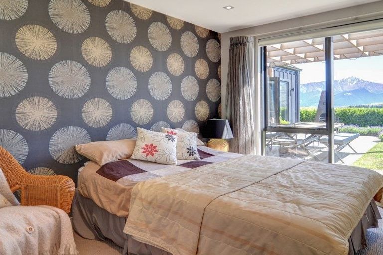 Photo of property in 56 Jacks Point Rise, Jacks Point, Queenstown, 9371