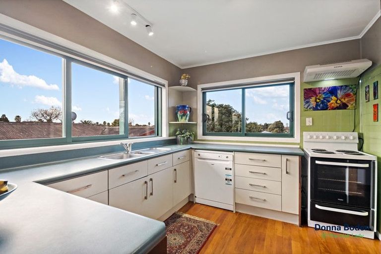 Photo of property in 11 Moloney Terrace, Pukekohe, 2120