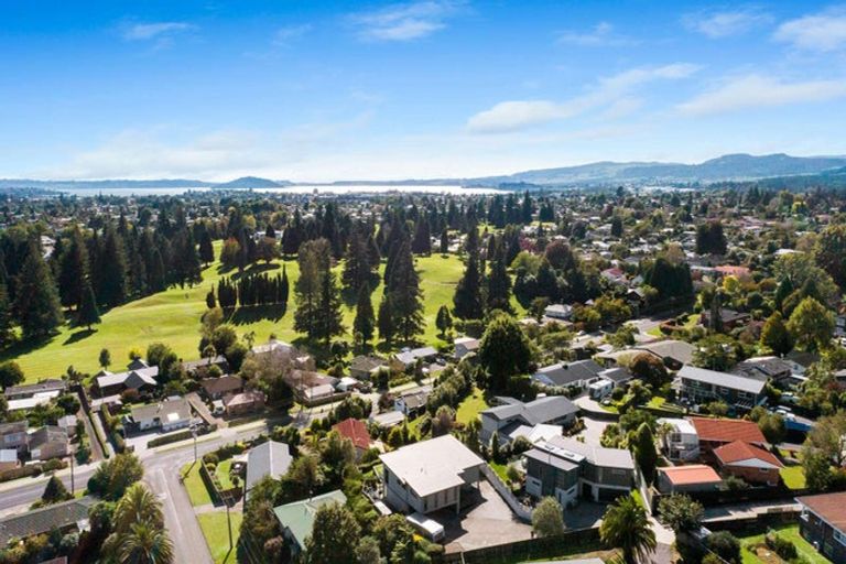 Photo of property in 15 Simmonds Crescent, Springfield, Rotorua, 3015