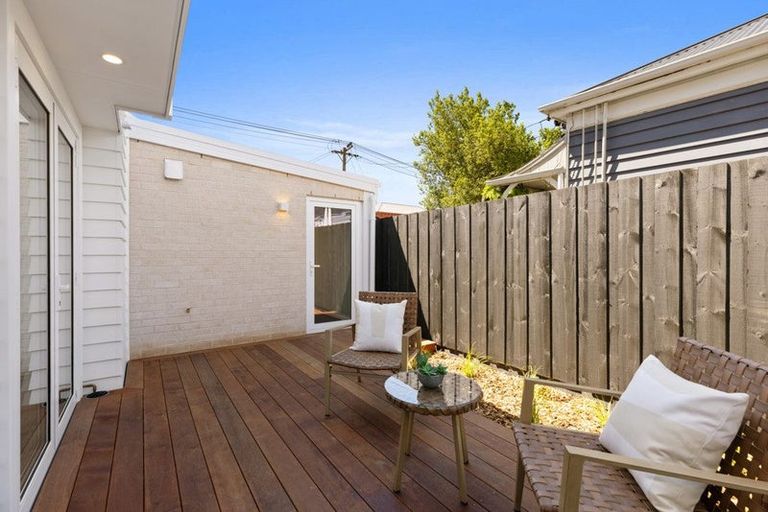 Photo of property in 1/92 Holly Road, St Albans, Christchurch, 8014