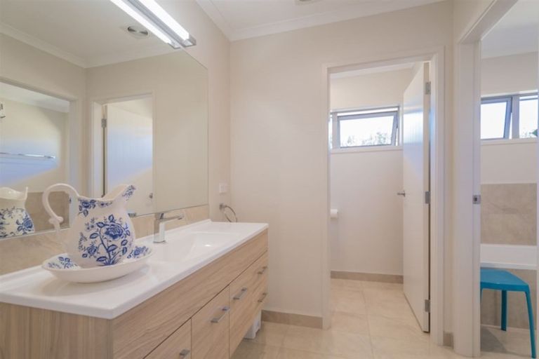 Photo of property in 7 Acacia Court, Whitianga, 3510