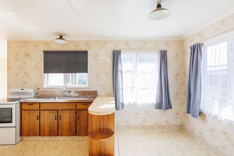 Photo of property in 11 Moray Place, Highbury, Palmerston North, 4412