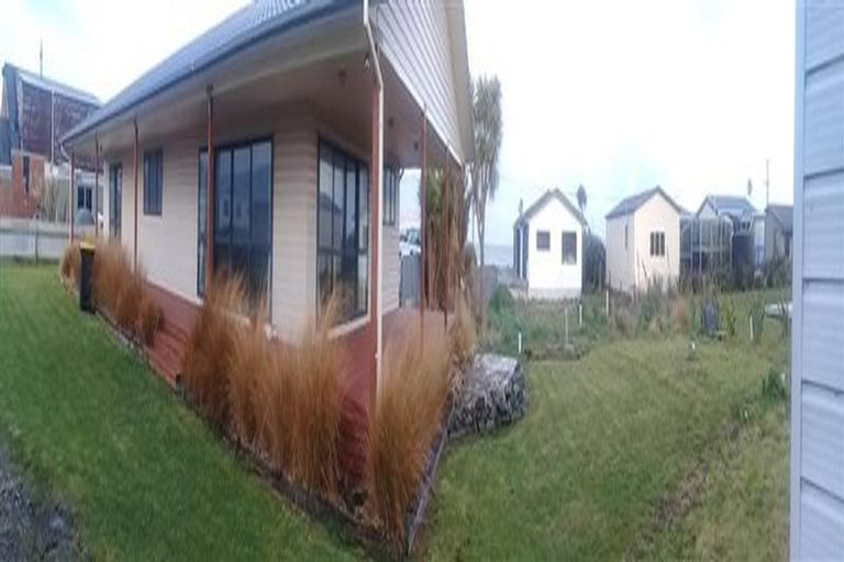 Photo of property in 13 Oraka Place, Colac Bay/oraka, Riverton, 9881