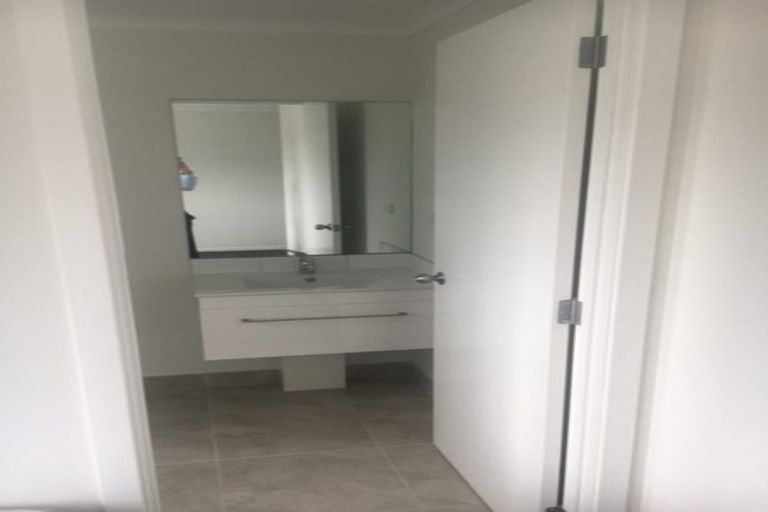 Photo of property in 2/113 Knighton Road, Hillcrest, Hamilton, 3216