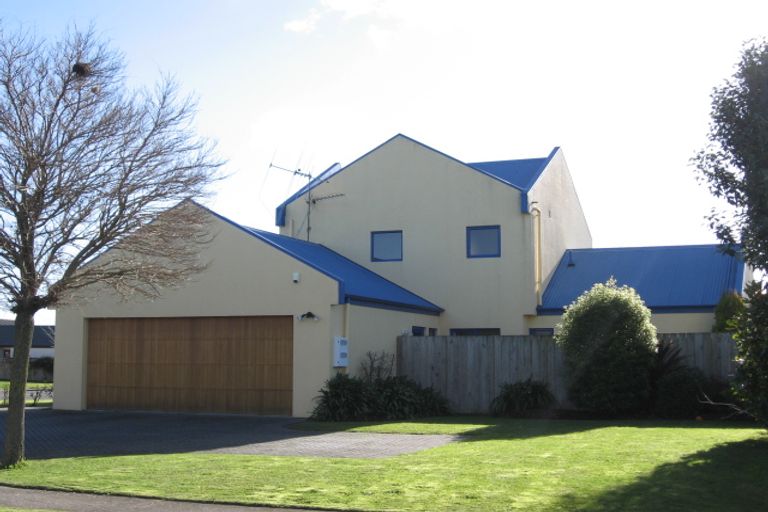 Photo of property in 14 Grosvenor Place, Rototuna, Hamilton, 3210