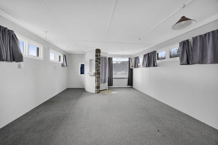 Photo of property in 49a Tauhuri Street, Manaia, 4612