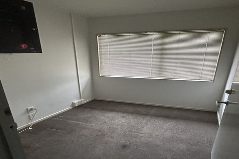 Photo of property in 90a Atkinson Road, Titirangi, Auckland, 0604