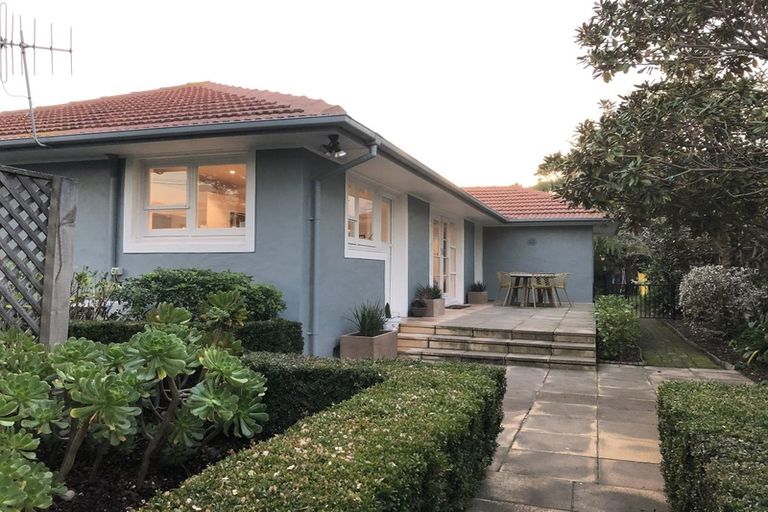 Photo of property in 8 Burgess Street, Sumner, Christchurch, 8081