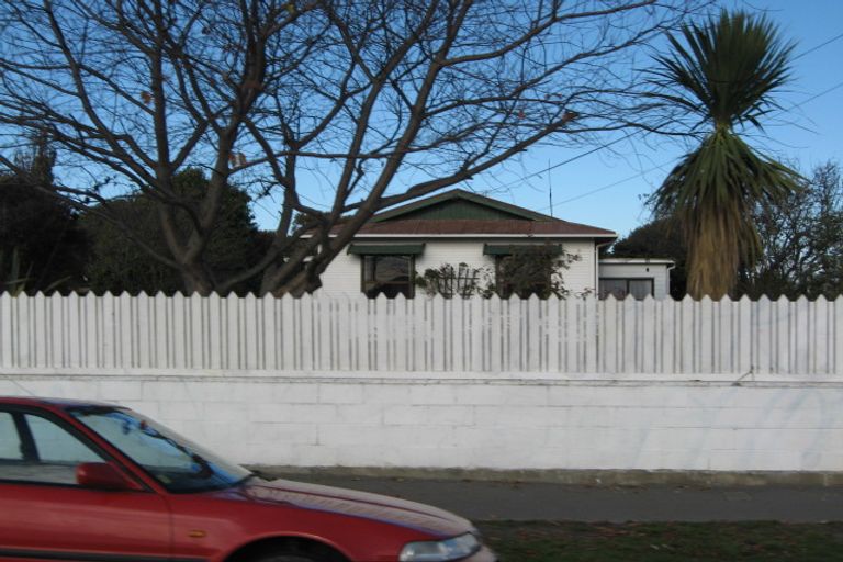 Photo of property in 175 Bowhill Road, New Brighton, Christchurch, 8083