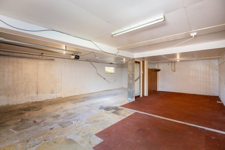 Photo of property in 56 Wallath Road, Westown, New Plymouth, 4310