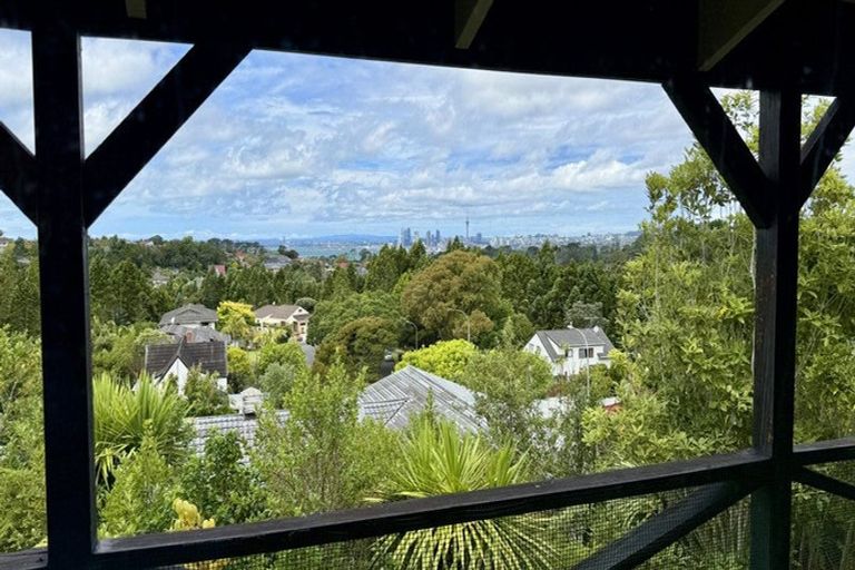 Photo of property in 50 Balmain Road, Chatswood, Auckland, 0626