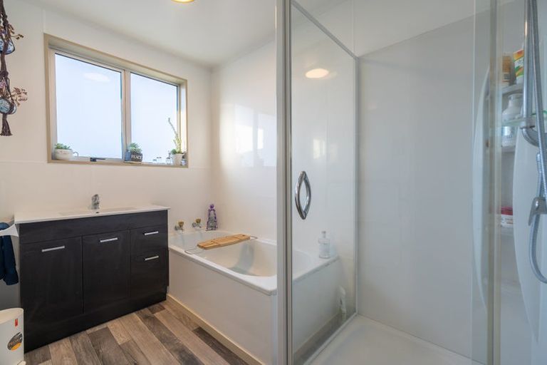 Photo of property in 11 Henry Street, Te Anau, 9600