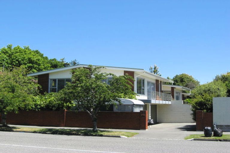 Photo of property in 309 Avonhead Road, Avonhead, Christchurch, 8042