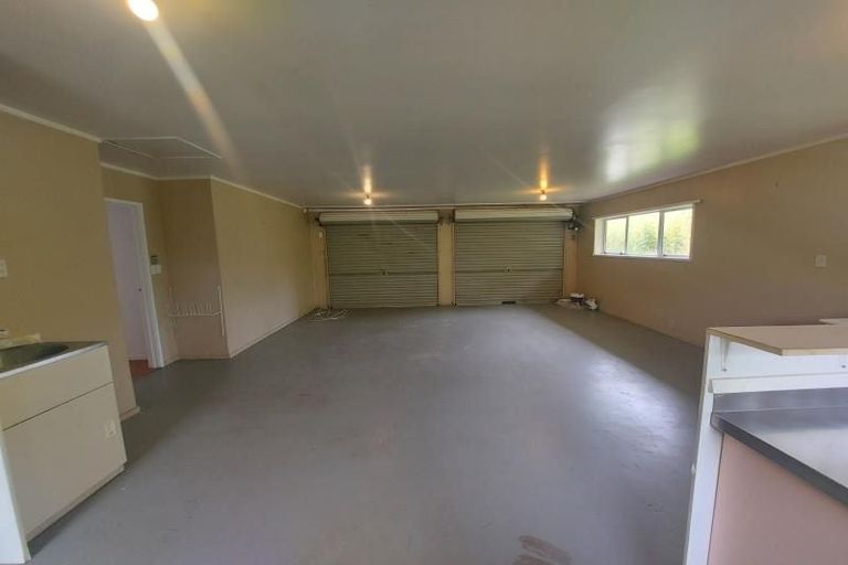 Photo of property in 302 Pine Valley Road, Dairy Flat, Silverdale, 0992