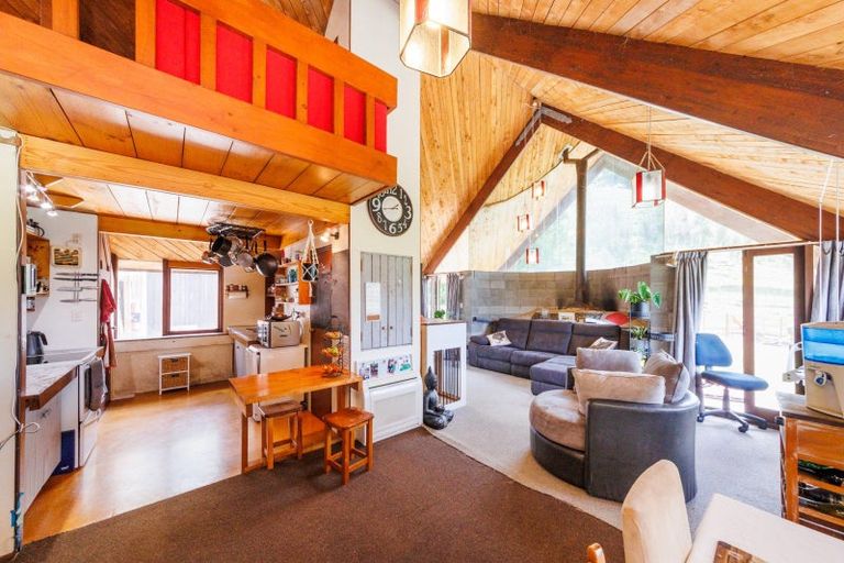 Photo of property in 275 Pohangina Road, Ashhurst, 4884