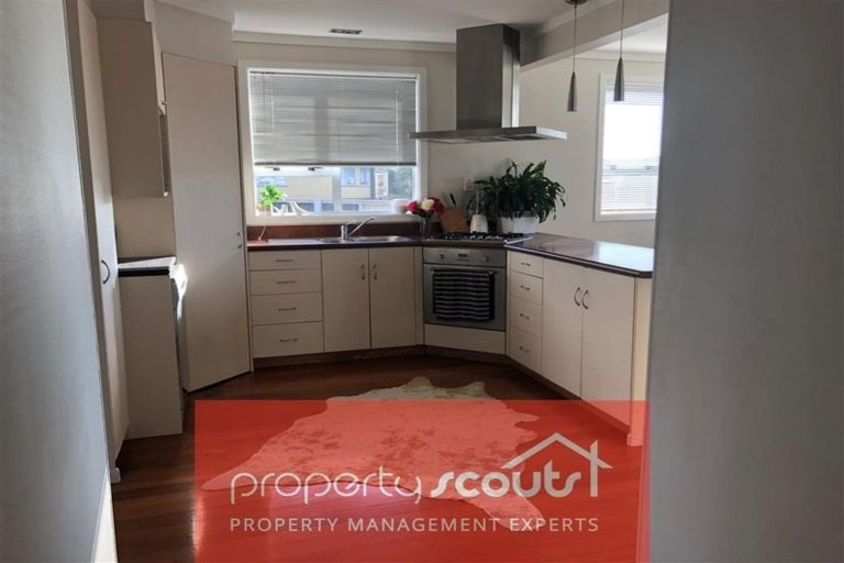 Photo of property in 2 Saxton Road, Upper Vogeltown, New Plymouth, 4310