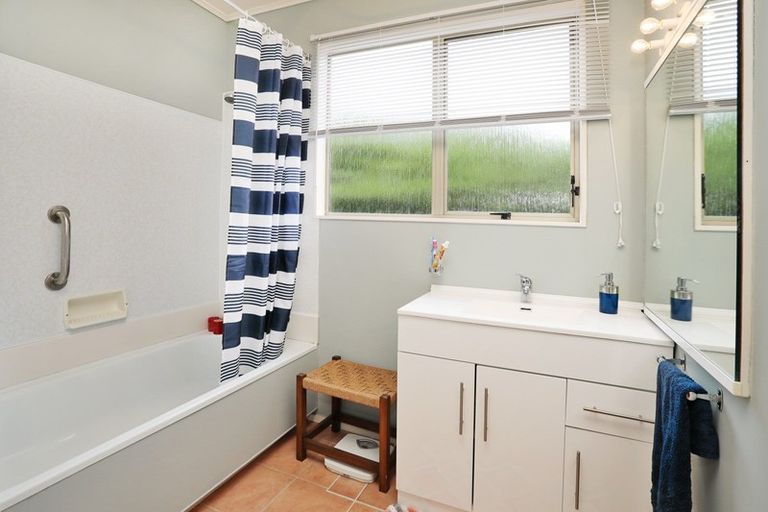 Photo of property in 43 Layard Street, Windsor, Invercargill, 9810