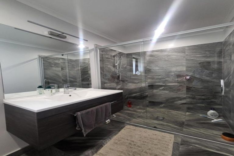 Photo of property in 36 Leathem Crescent, Pokeno, 2402