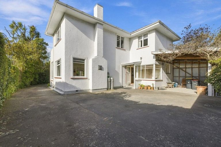 Photo of property in 17 Hamilton Avenue, Ilam, Christchurch, 8041