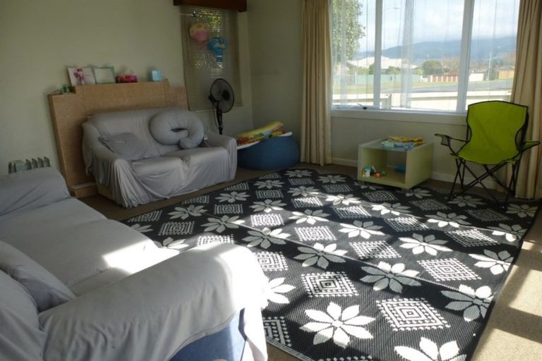 Photo of property in 24 Clive Road, Katikati, 3129