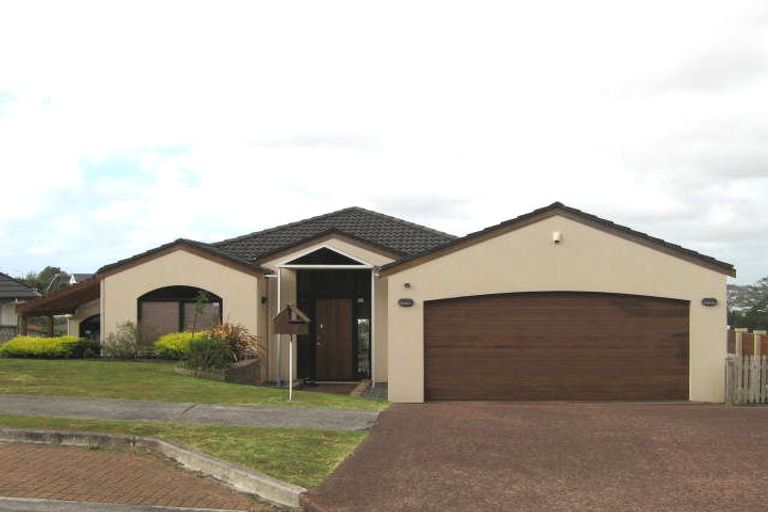 Photo of property in 6 San Valentino Drive, Henderson, Auckland, 0612