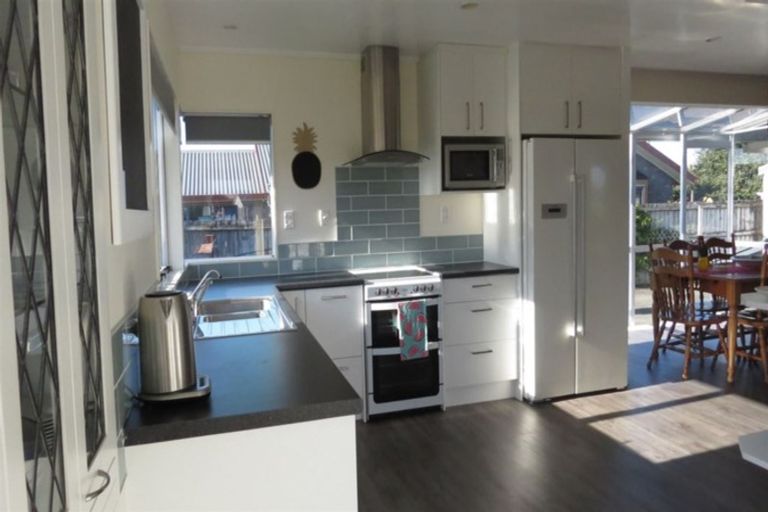 Photo of property in 2 Caesar Roose Drive, Glenview, Hamilton, 3206