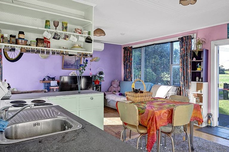 Photo of property in 215 Kakaramea Road, Kakaramea, Patea, 4598