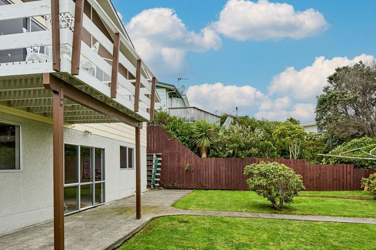 Photo of property in 20 Mapplebeck Street, Titahi Bay, Porirua, 5022