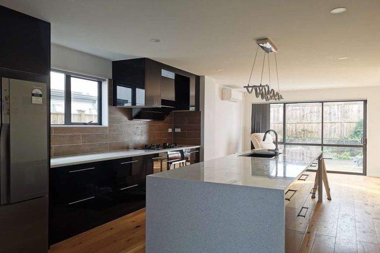 Photo of property in 18 Toia Lane, Silverdale, 0932