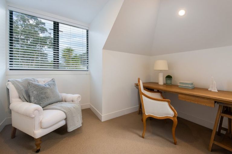 Photo of property in 1/16 Clifton Road, Hauraki, Auckland, 0622