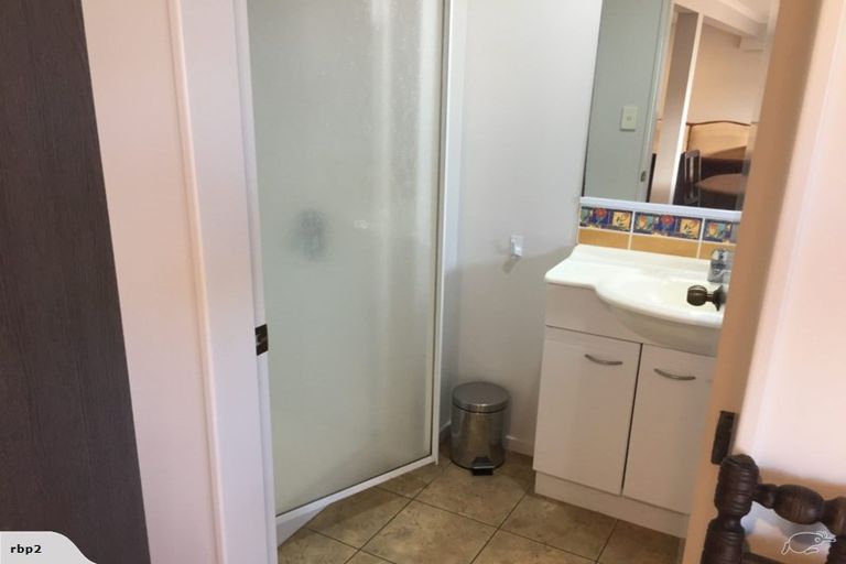 Photo of property in 11 Oceanview Road, Mount Maunganui, 3116