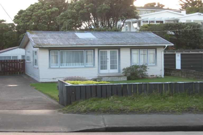 Photo of property in 60 Wharemauku Road, Raumati Beach, Paraparaumu, 5032