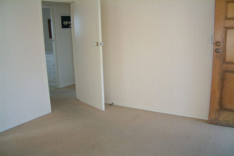 Photo of property in 2/2 Dowling Place, Pakuranga, Auckland, 2010