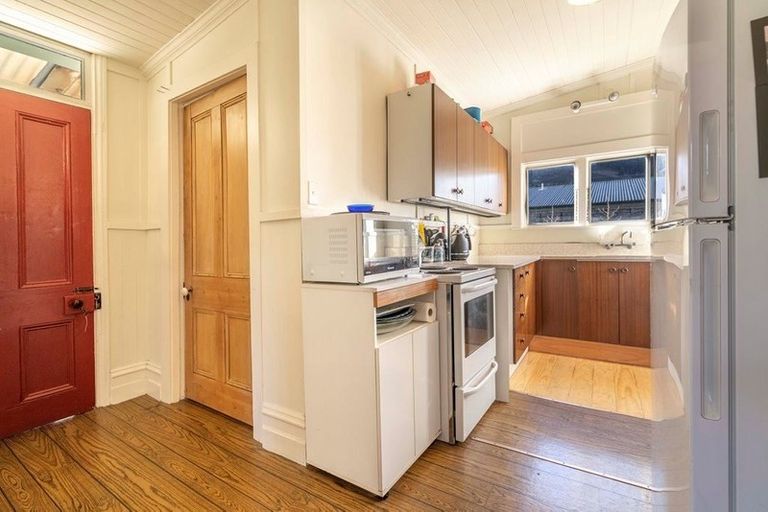 Photo of property in 8 Fraser Street, Clyde, 9330