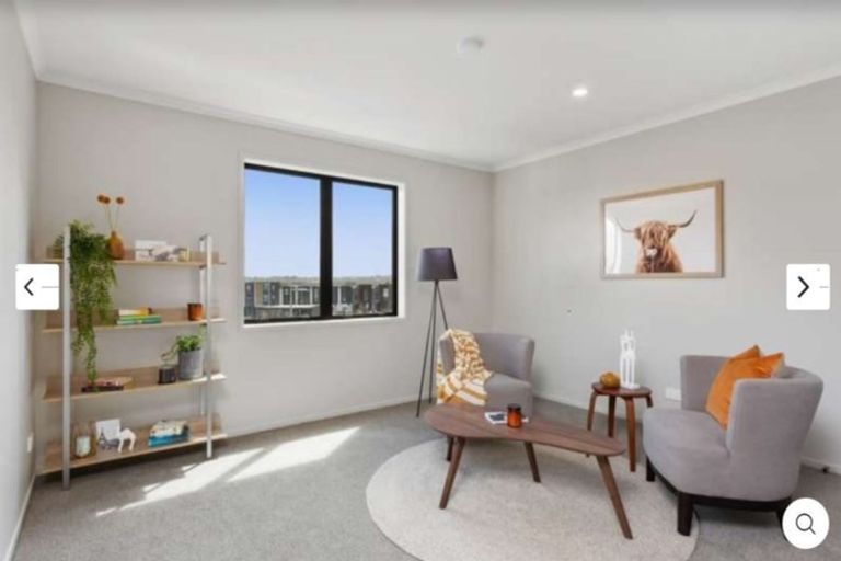 Photo of property in 4 Peihana Road, Hobsonville, Auckland, 0616