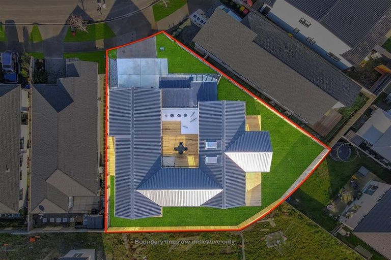 Photo of property in 14 Waka Ama Road, Karaka, Papakura, 2113