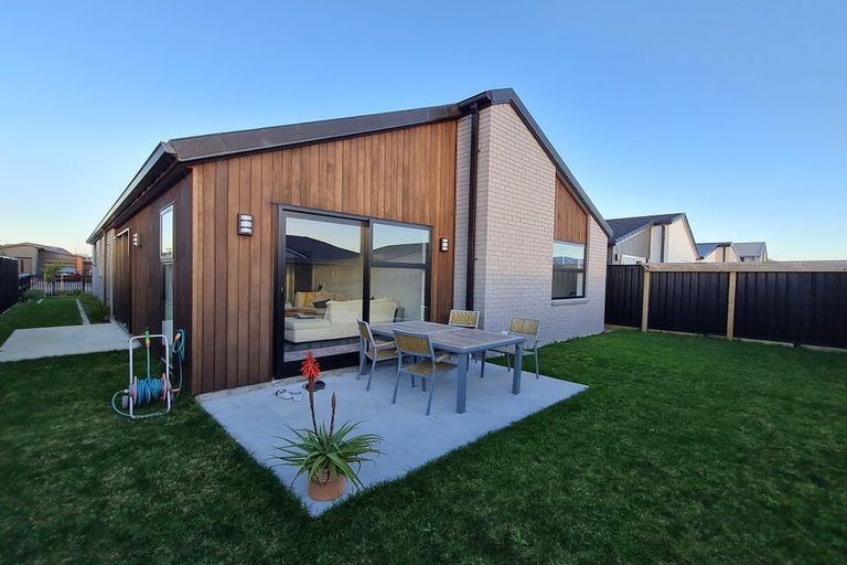 Photo of property in 8 Empire Crescent, Papamoa, 3118