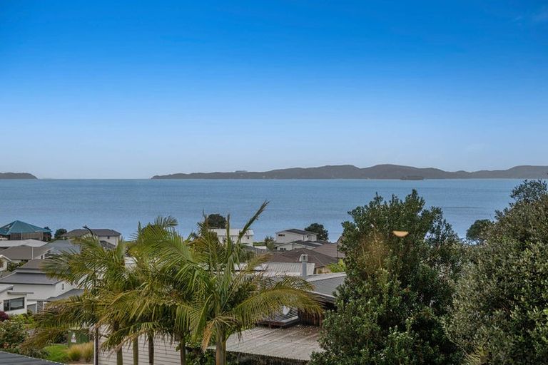 Photo of property in 9 Merehai Place, Snells Beach, 0920