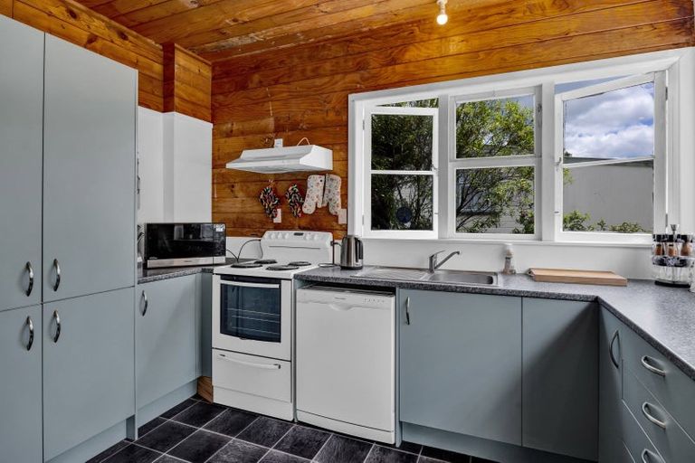 Photo of property in 76 Cordelia Street, Stratford, 4332