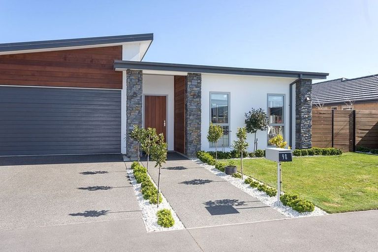 Photo of property in 98 Georgina Street, Marshland, Christchurch, 8083
