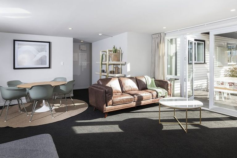 Photo of property in 138 Papanui Road, Merivale, Christchurch, 8014