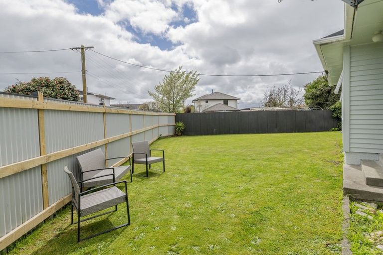 Photo of property in 131a Queen Street West, Levin, 5510